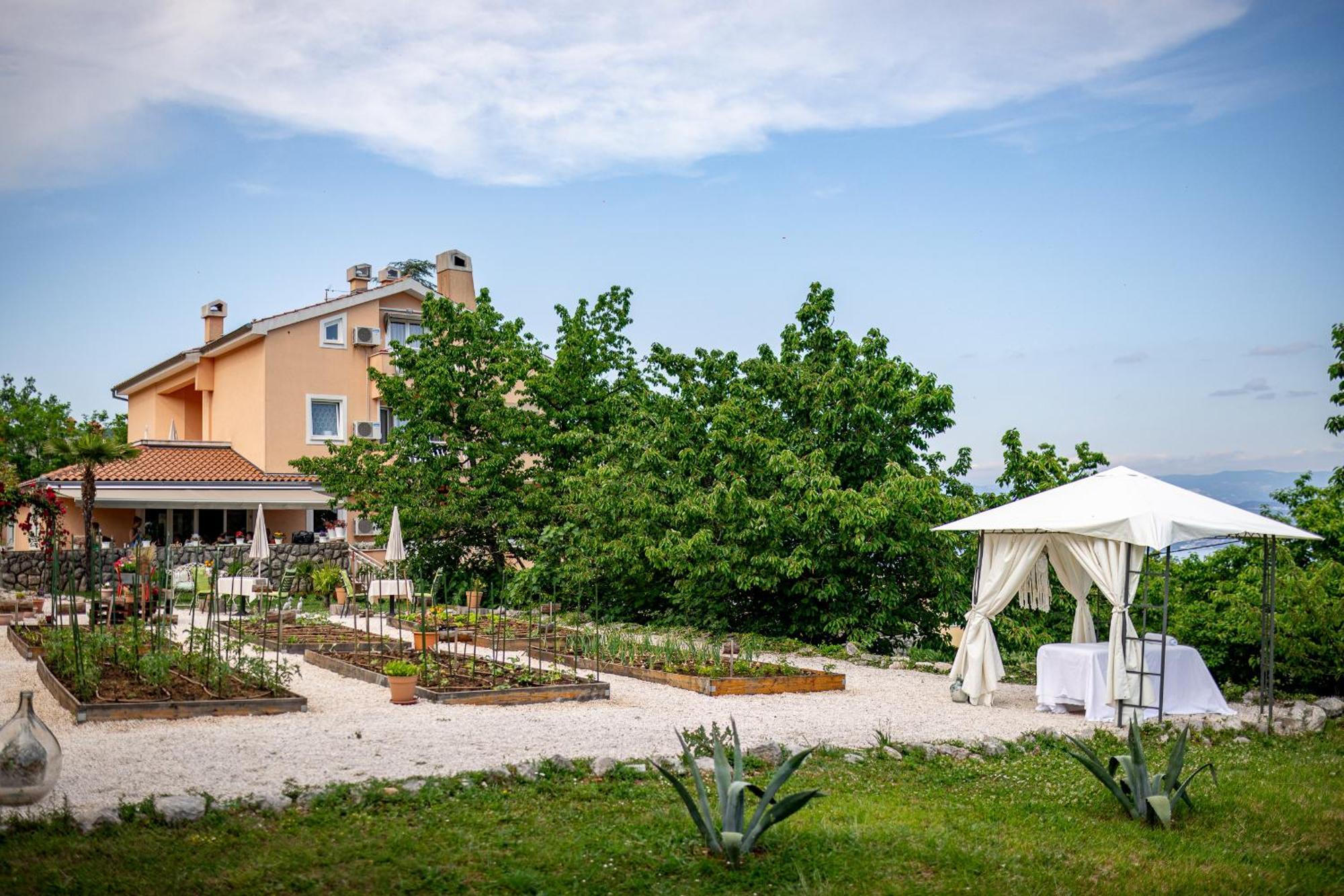 Villa Nada Lovran Εξωτερικό φωτογραφία