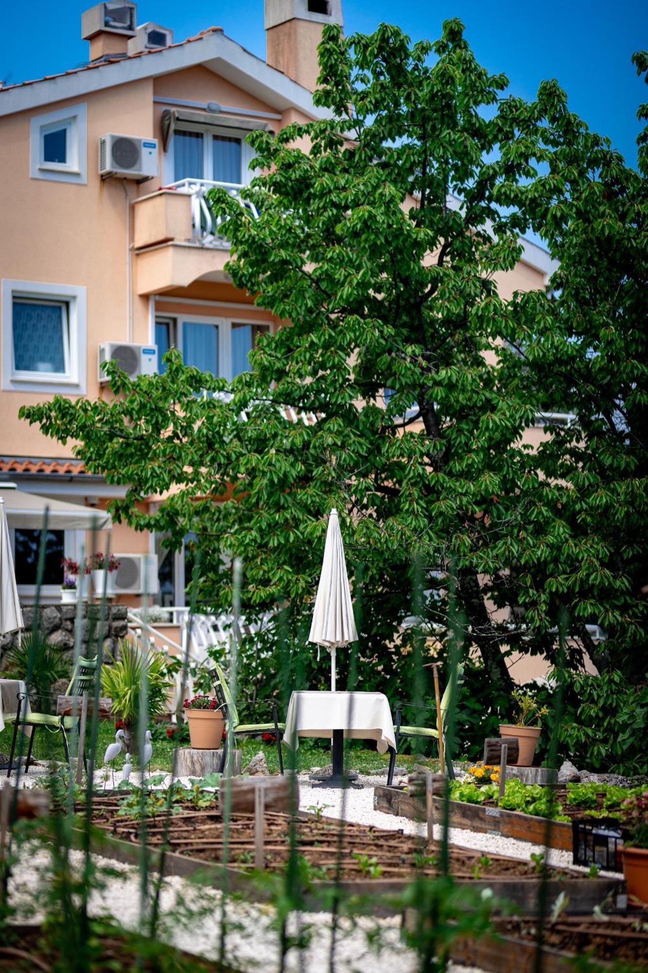 Villa Nada Lovran Εξωτερικό φωτογραφία