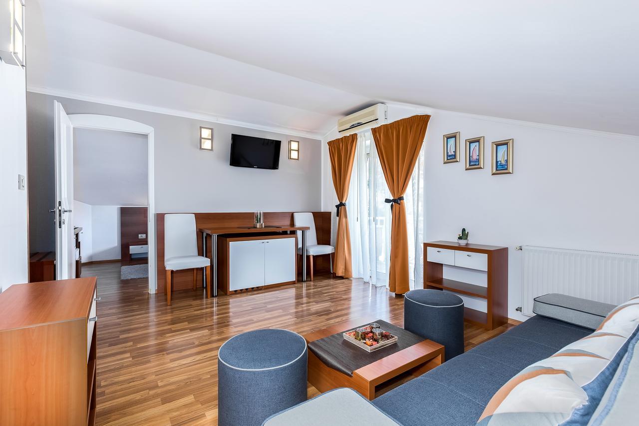 Villa Nada Lovran Εξωτερικό φωτογραφία